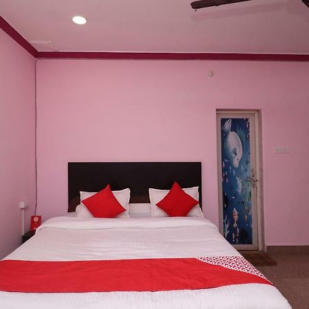 Oyo 31112 Hotel Abhinandan Palace Rāipur Eksteriør billede