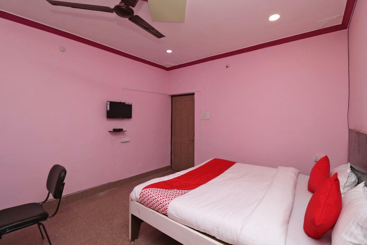 Oyo 31112 Hotel Abhinandan Palace Rāipur Eksteriør billede