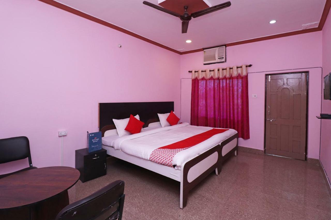 Oyo 31112 Hotel Abhinandan Palace Rāipur Eksteriør billede